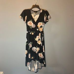 BCX Dress - V-neck Black/Floral Dress - Size Small
